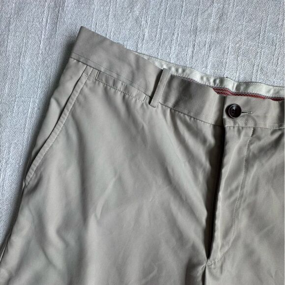Dockers Khakis Shorts Athletic Flat Front Pockets SZ 32 - Picture 4 of 12